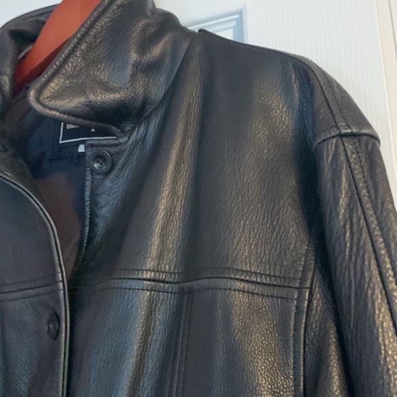 Oversized heavy black leather jacket - Picture 2 of 9